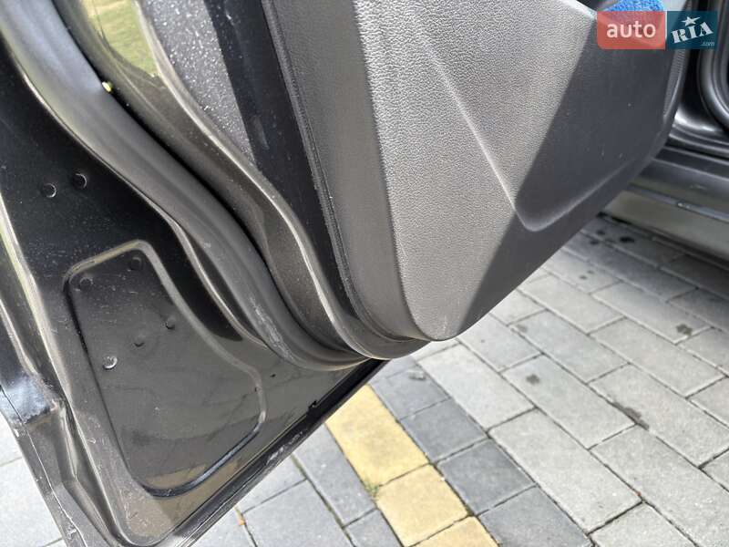 Мінівен Ford C-Max 2015 в Одесі