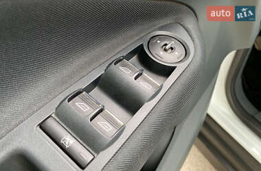 Мінівен Ford C-Max 2013 в 