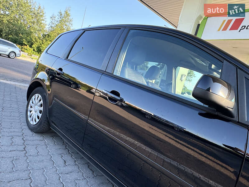 Минивэн Ford C-Max 2010 в Дрогобыче