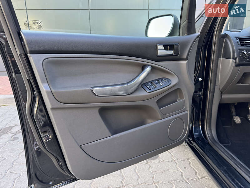 Минивэн Ford C-Max 2010 в Дрогобыче