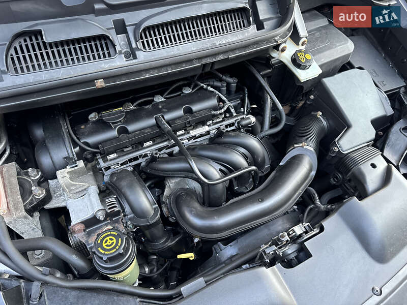 Минивэн Ford C-Max 2010 в Дрогобыче