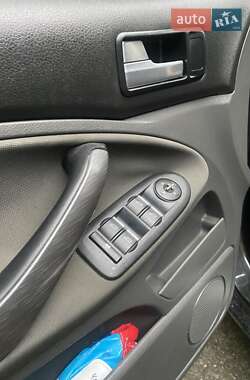 Минивэн Ford C-Max 2008 в 