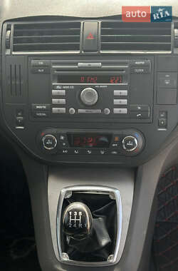 Минивэн Ford C-Max 2010 в 