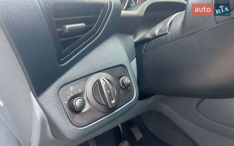 Мінівен Ford C-Max 2012 в Чернівцях