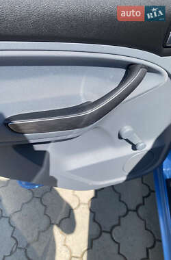 Мінівен Ford C-Max 2008 в 