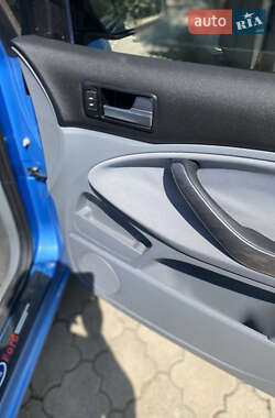 Мінівен Ford C-Max 2008 в 
