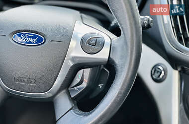 Минивэн Ford C-Max 2016 в 