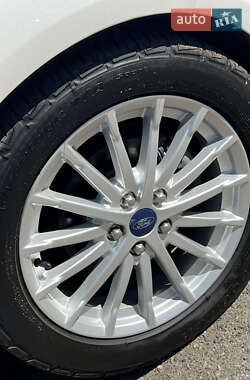 Мінівен Ford C-Max 2014 в 