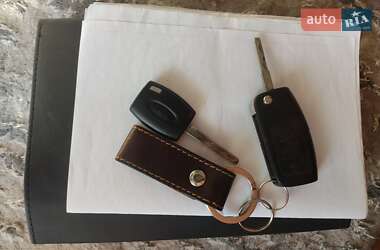 Минивэн Ford C-Max 2010 в 