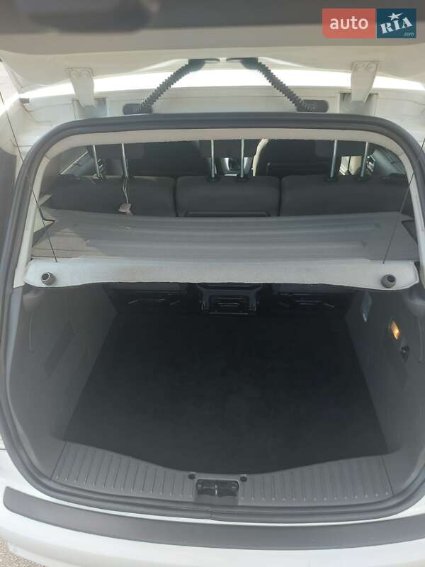Минивэн Ford C-Max 2006 в Киеве