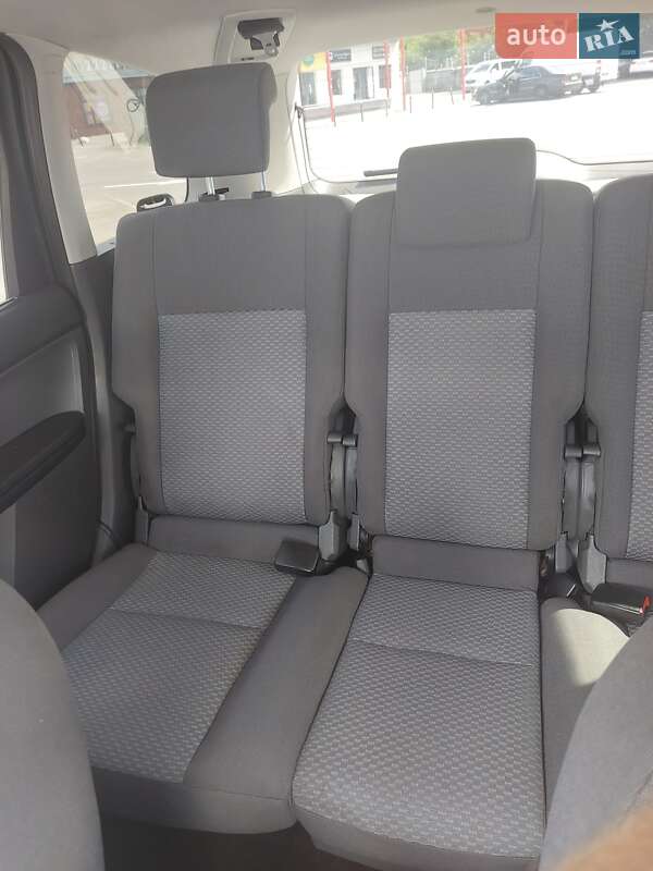 Минивэн Ford C-Max 2006 в Киеве