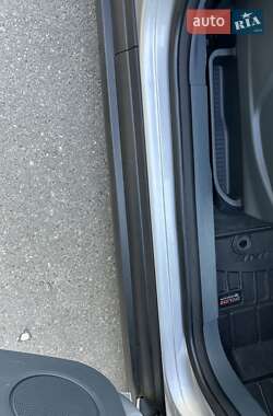 Мінівен Ford C-Max 2012 в 