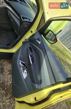 Мінівен Ford C-Max 2012 в 