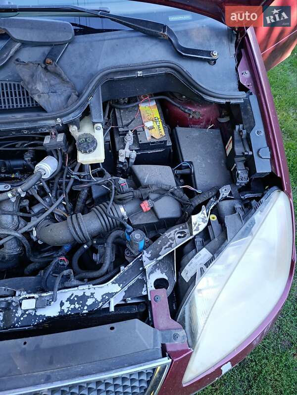 Мінівен Ford C-Max 2004 в Талалаївці фото 16 Мінівен Ford C-Max 2004 в Талалаївці