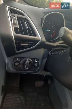Минивэн Ford C-Max 2012 в 