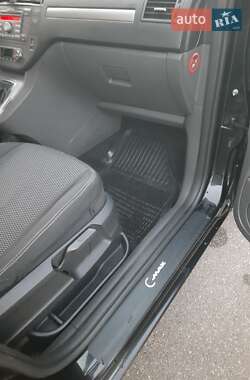 Минивэн Ford C-Max 2010 в 