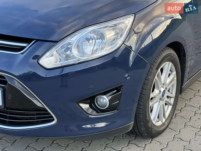 Минивэн Ford C-Max 2013 в Сваляве