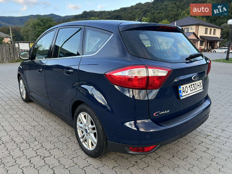 Минивэн Ford C-Max 2013 в Сваляве