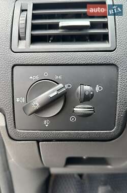 Минивэн Ford C-Max 2009 в 