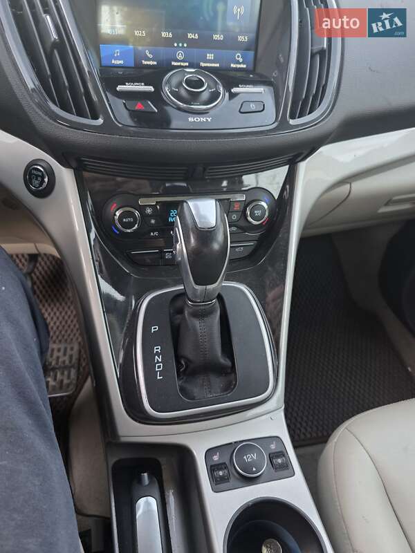 Мінівен Ford C-Max 2015 в Княжичах