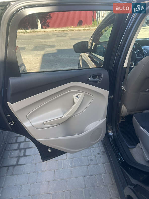 Минивэн Ford C-Max 2014 в Великом Дальнике