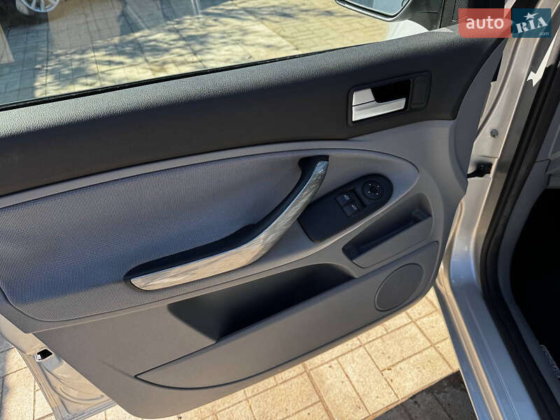 Мінівен Ford C-Max 2008 в Дніпрі