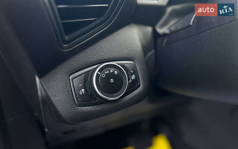 Минивэн Ford C-Max 2016 в Ивано-Франковске фото 12 Минивэн Ford C-Max 2016 в Ивано-Франковске