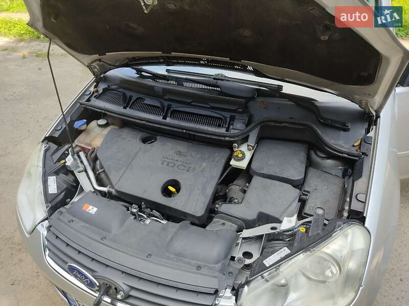 Минивэн Ford C-Max 2010 в Дрогобыче