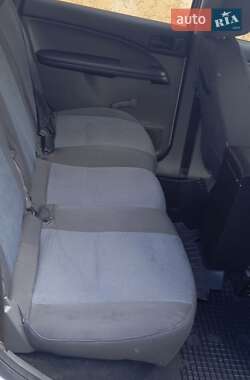 Мінівен Ford C-Max 2005 в 