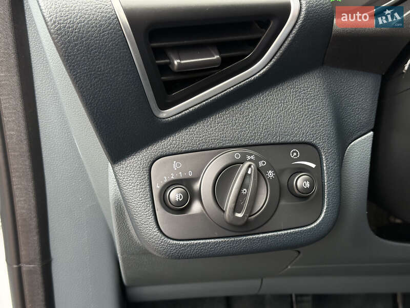 Минивэн Ford C-Max 2011 в Стрые