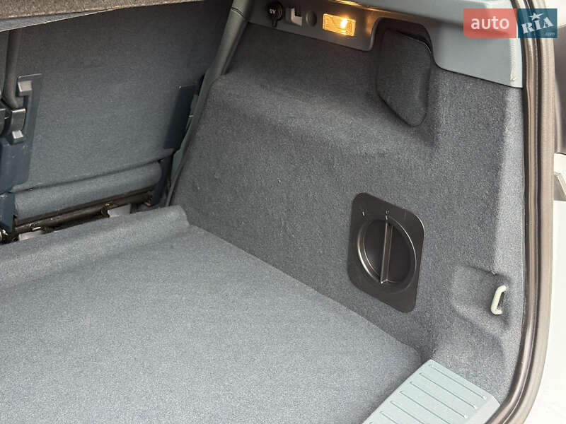 Минивэн Ford C-Max 2011 в Стрые