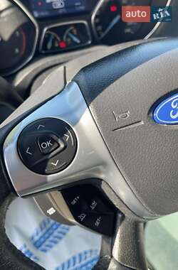 Мінівен Ford C-Max 2011 в 