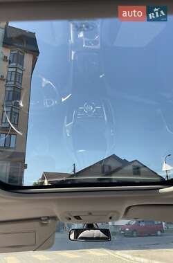 Мінівен Ford C-Max 2011 в 