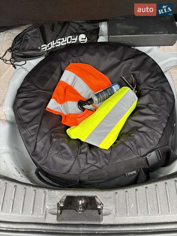 Мінівен Ford C-Max 2016 в Рівному фото 15 Мінівен Ford C-Max 2016 в Рівному