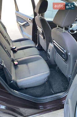 Мінівен Ford C-Max 2009 в 