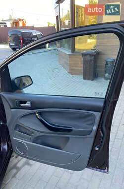 Мінівен Ford C-Max 2009 в 