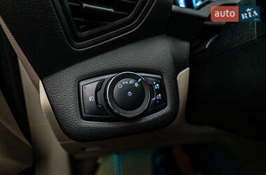 Мінівен Ford C-Max 2013 в 