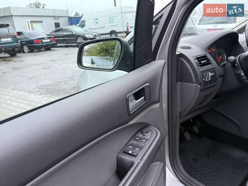 Минивэн Ford C-Max 2006 в Виннице