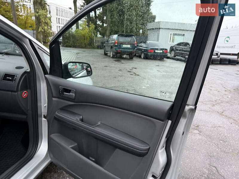 Минивэн Ford C-Max 2006 в Виннице