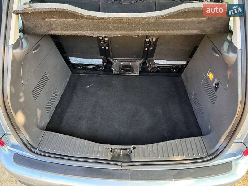 Ford C-Max 2004