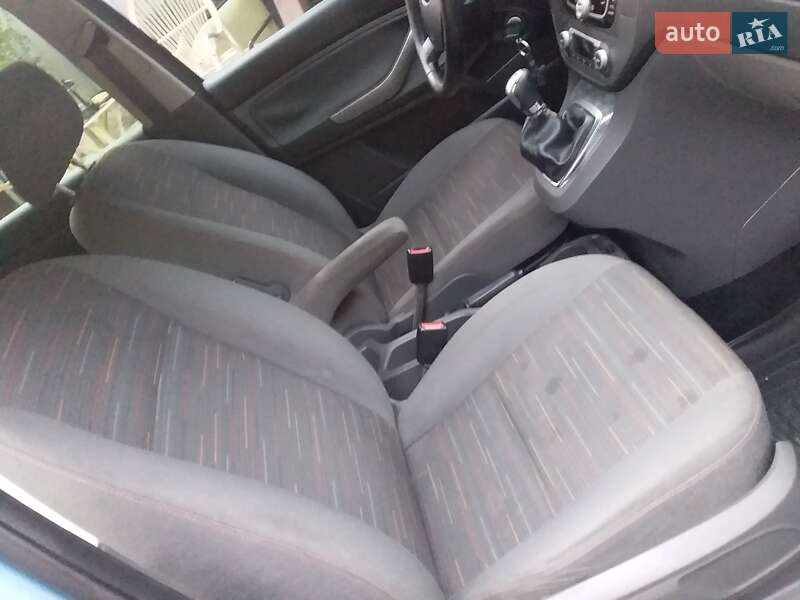 Минивэн Ford C-Max 2008 в Боярке