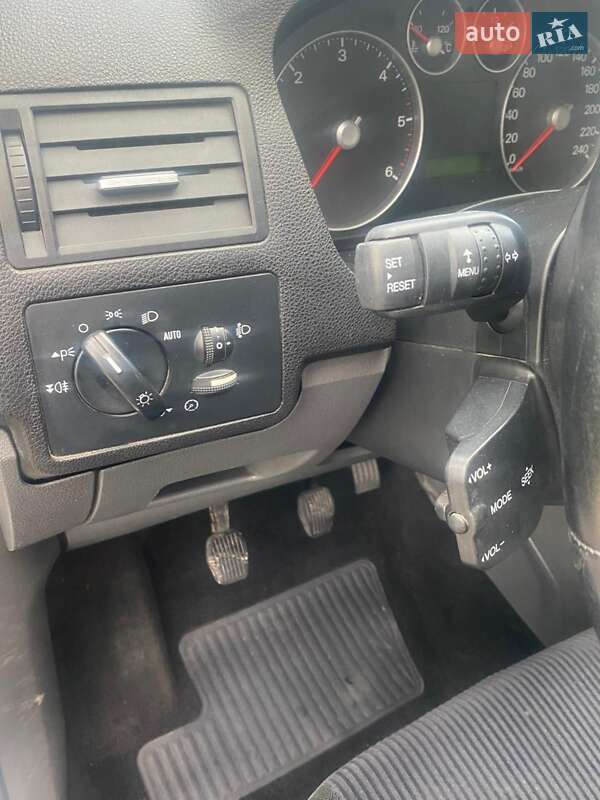 Минивэн Ford C-Max 2004 в Любомле