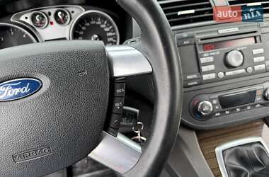 Минивэн Ford C-Max 2010 в 