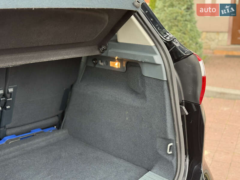 Минивэн Ford C-Max 2012 в Стрые