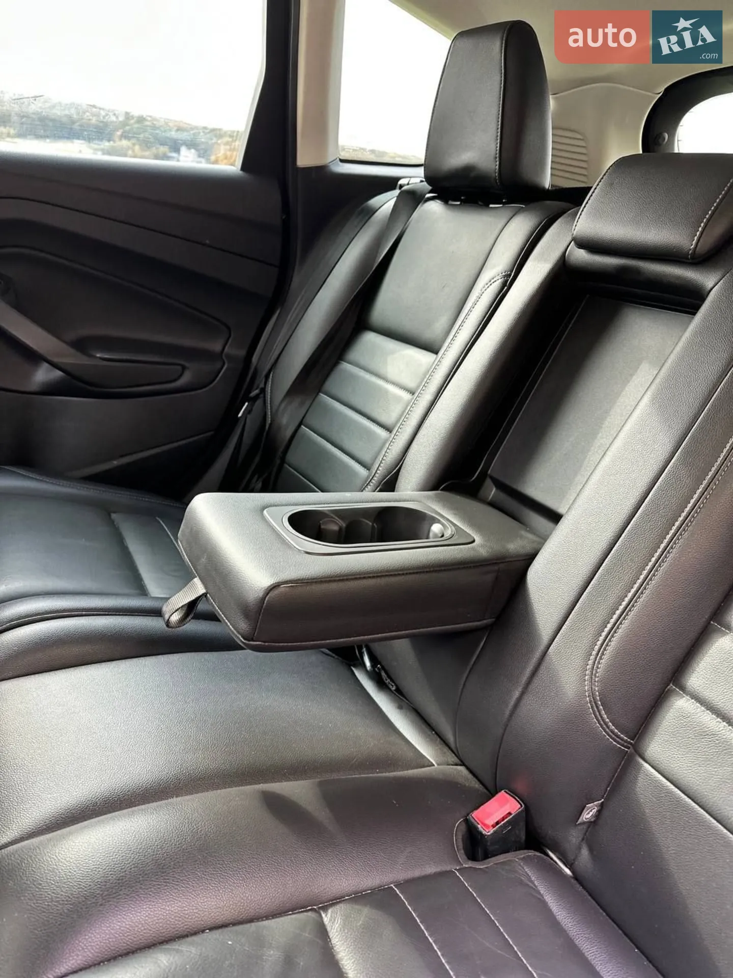 2016 Ford C-MAX - мініатюра 25