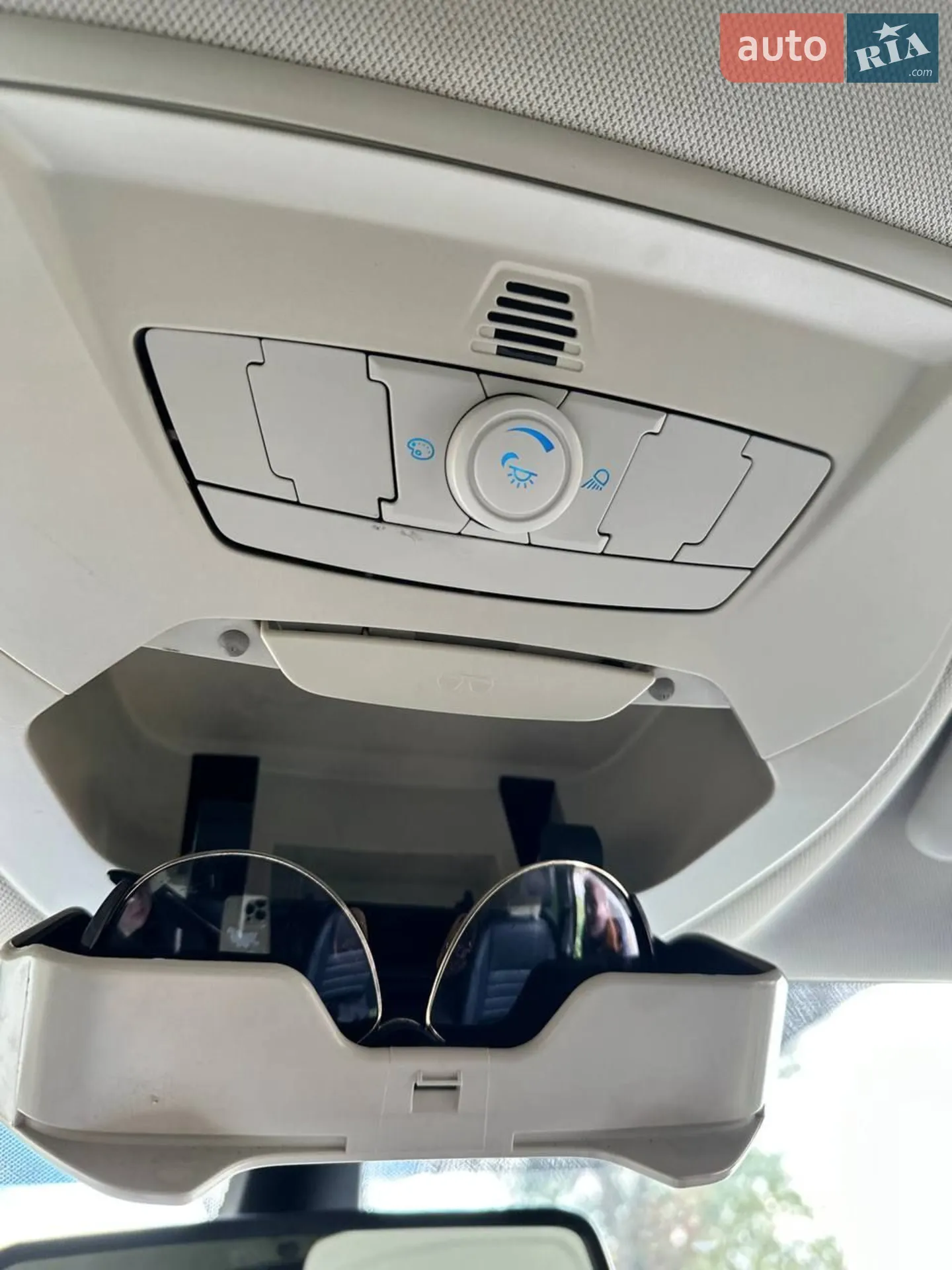 2016 Ford C-MAX - мініатюра 30