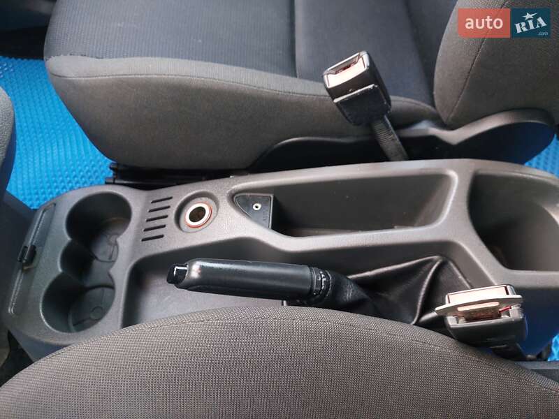 Минивэн Ford C-Max 2008 в Житомире фото 32 Минивэн Ford C-Max 2008 в Житомире