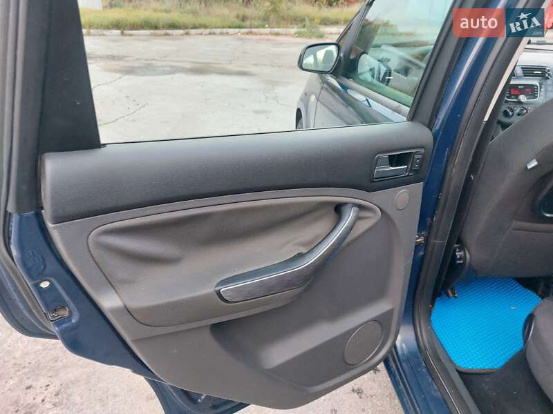 Минивэн Ford C-Max 2008 в Житомире фото 41 Минивэн Ford C-Max 2008 в Житомире