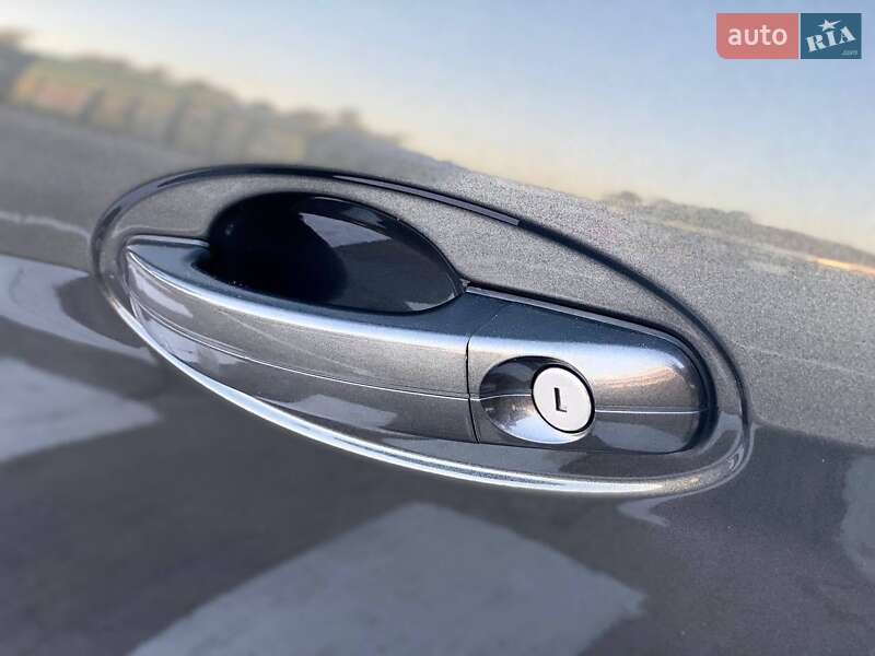 Мінівен Ford C-Max 2018 в Києві