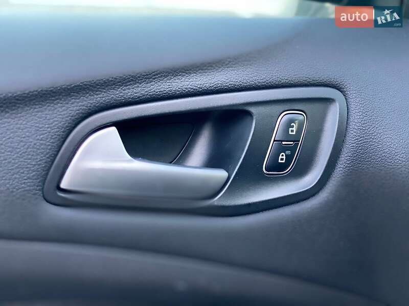 Мінівен Ford C-Max 2018 в Києві